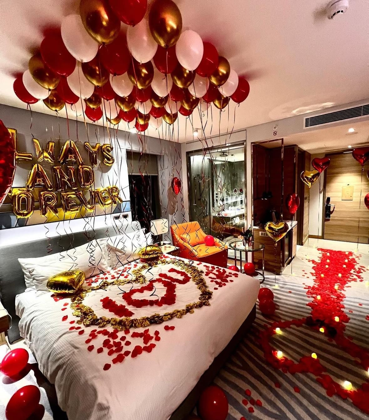 Silver Decor Package (5 Day Advance)