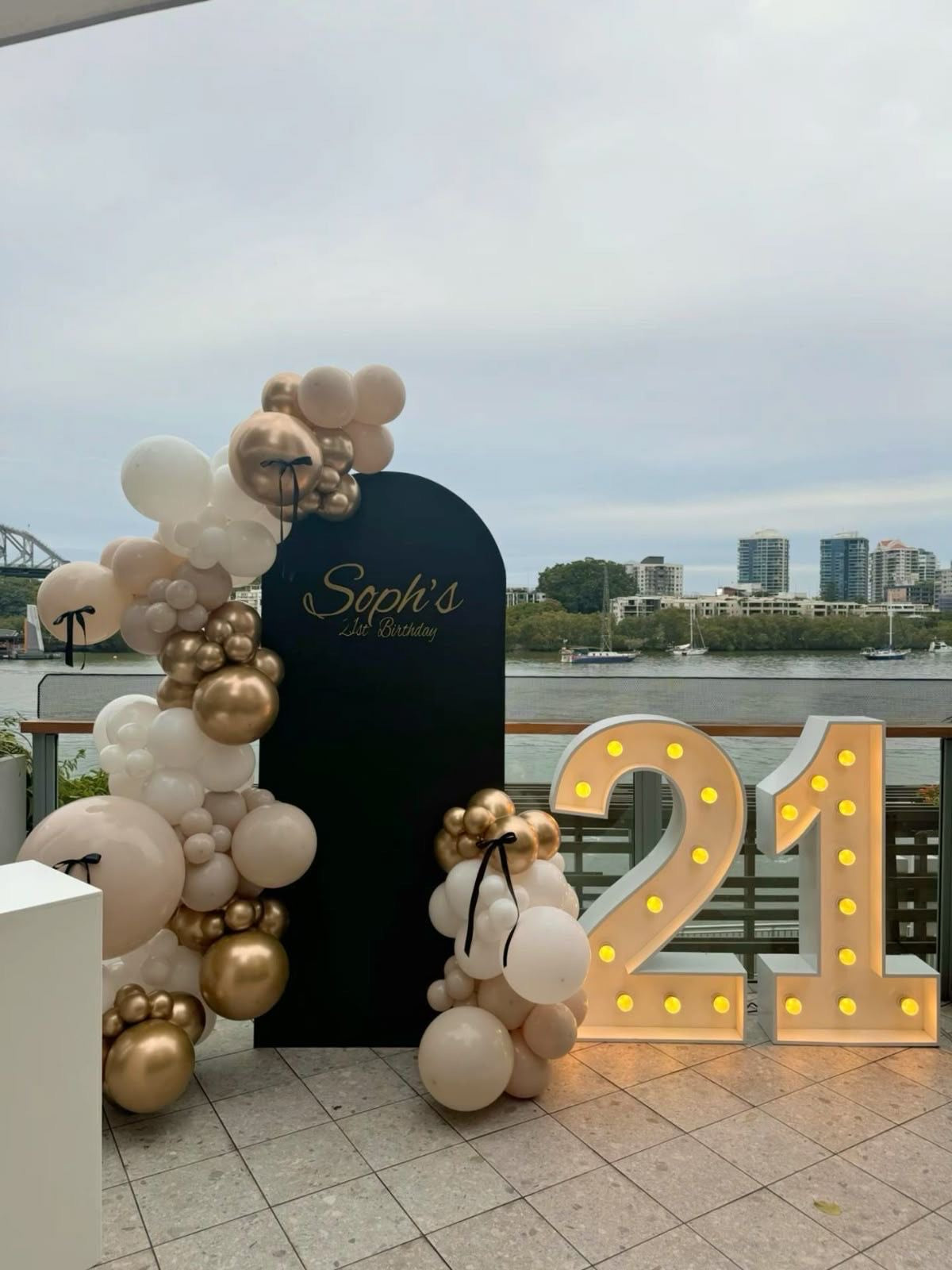 Silver Decor Package (5 Day Advance)